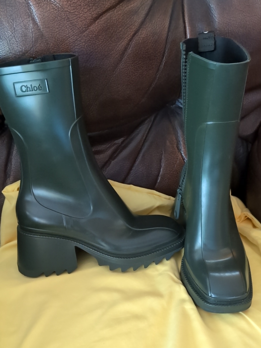 CHLOE Women's Forest Green Chunky Rain Boots